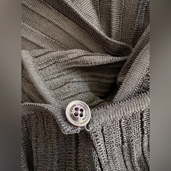 St. John sweater cape - Picture 7 of 11